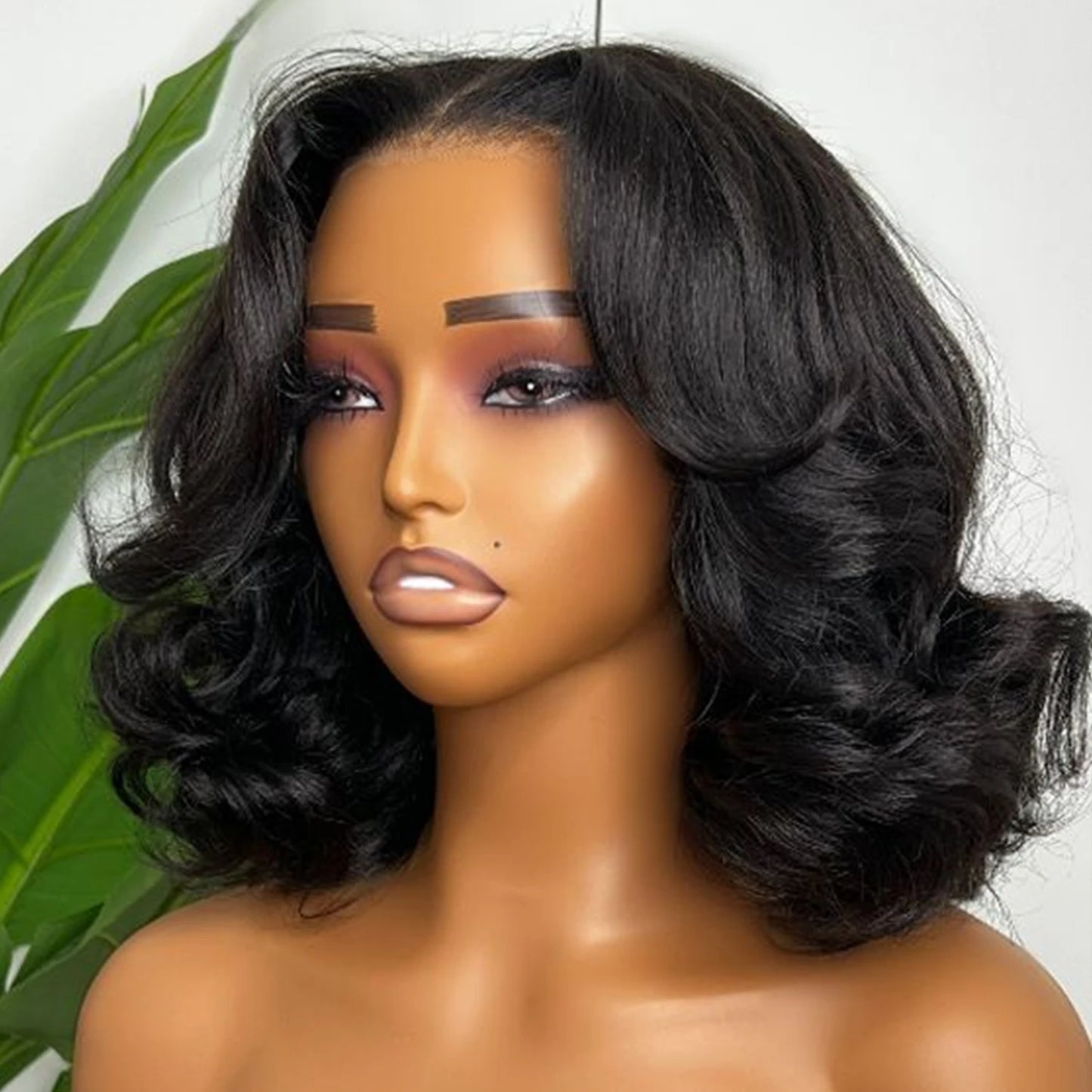 Honey Blonde Highlight Body Wave Bob Wig — 13x4 Lace Front