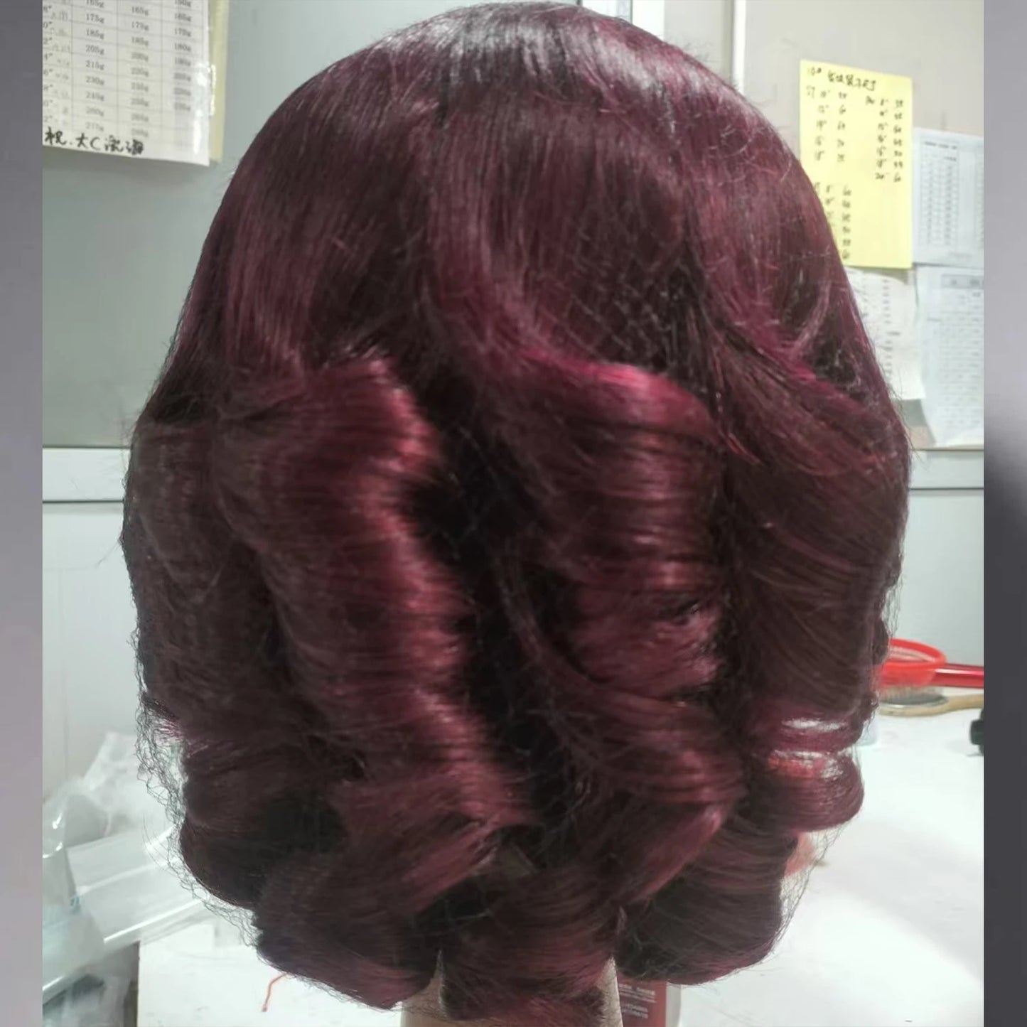 Honey Blonde Highlight Body Wave Bob Wig — 13x4 Lace Front